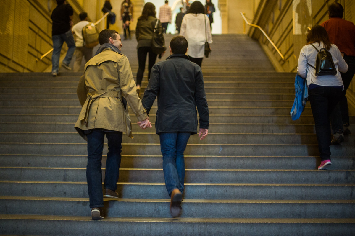 [Surprise marriage proposal at Metropolitan Museum of Art]– photo[7]