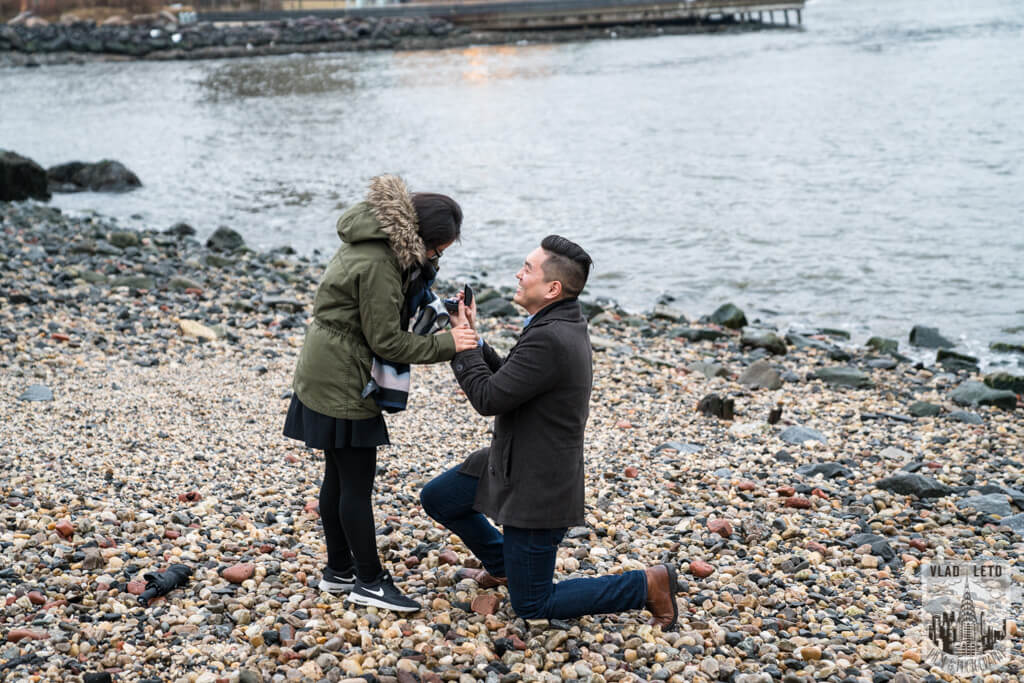 proposal spot by Brooklyn bridge 