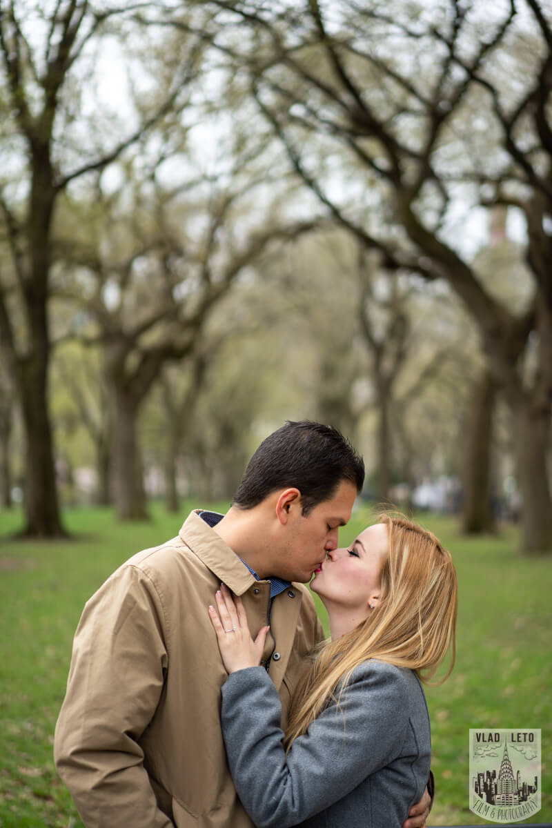 best places for engagement photo in Central 