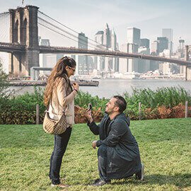 Dumbo marriage proposal with Brooklyn Bridge view