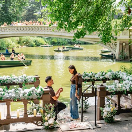 How to Propose in NYC on Vacation: Photographer’s Guide How to Propose in NYC on Vacation: Photographer’s Guide